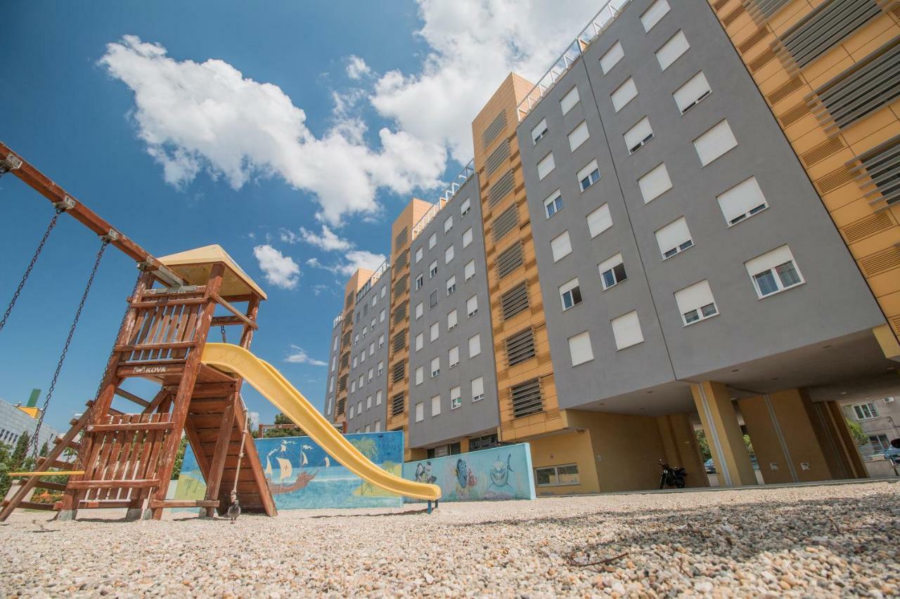 Apartment Montesa Zadar With Free Parking And Balcony Buitenkant foto